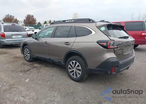 2021 Subaru Outback Premium z USA, uszkodzony, nr VIN 4S4BTAFC2M3225995